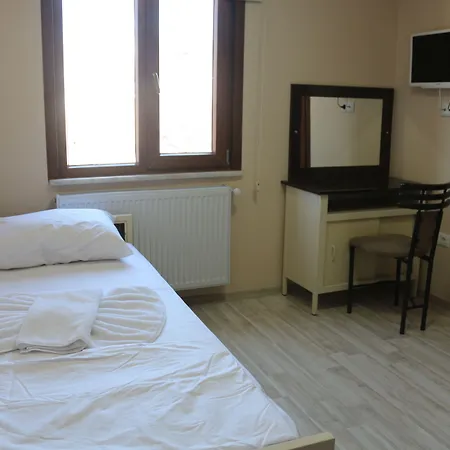 Beyoglu Huzur מלון 2*