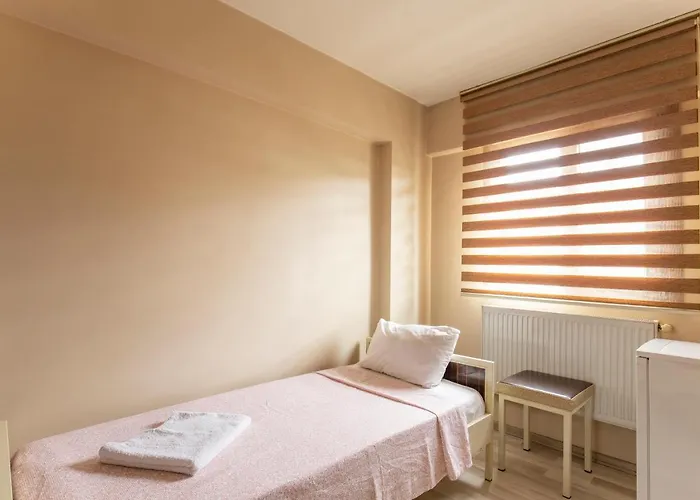 Beyoglu Huzur Hotel 2*